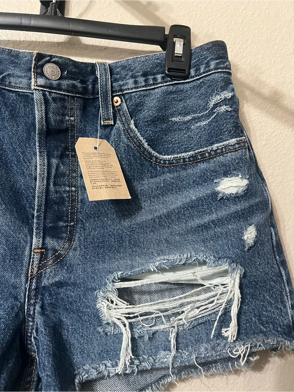 Levi’s Denim Distressed Women's Shorts - Dark Blue Sz. 30. NWT!!!